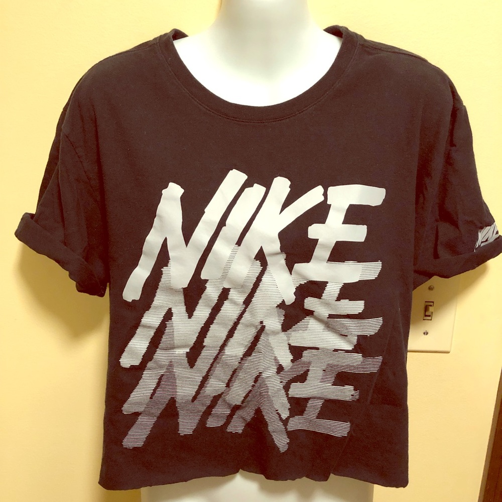 Nike Logo Raw Hem Crop Top
